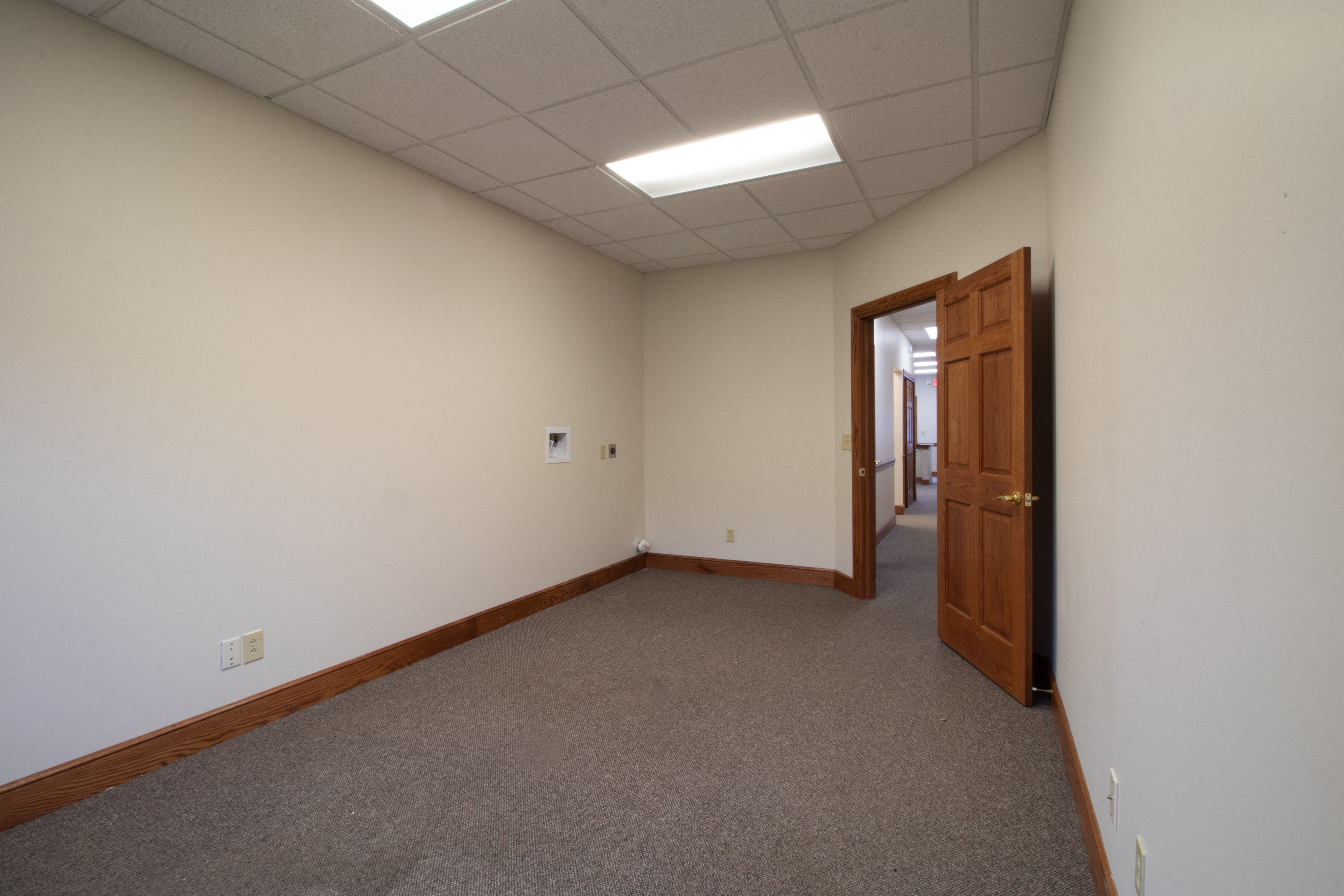 1,302 sqft Professional Office Space for Rent 82018207 Main Street