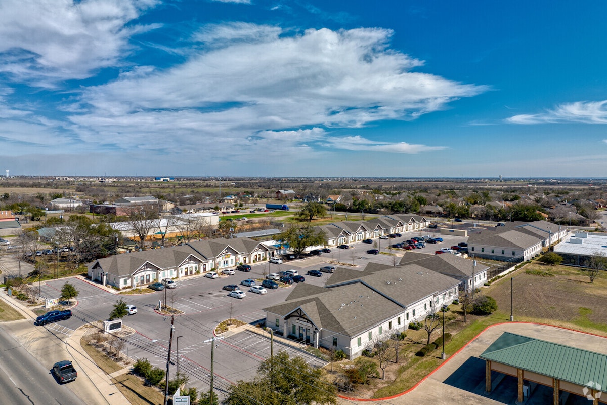 Front Driveway off FM685