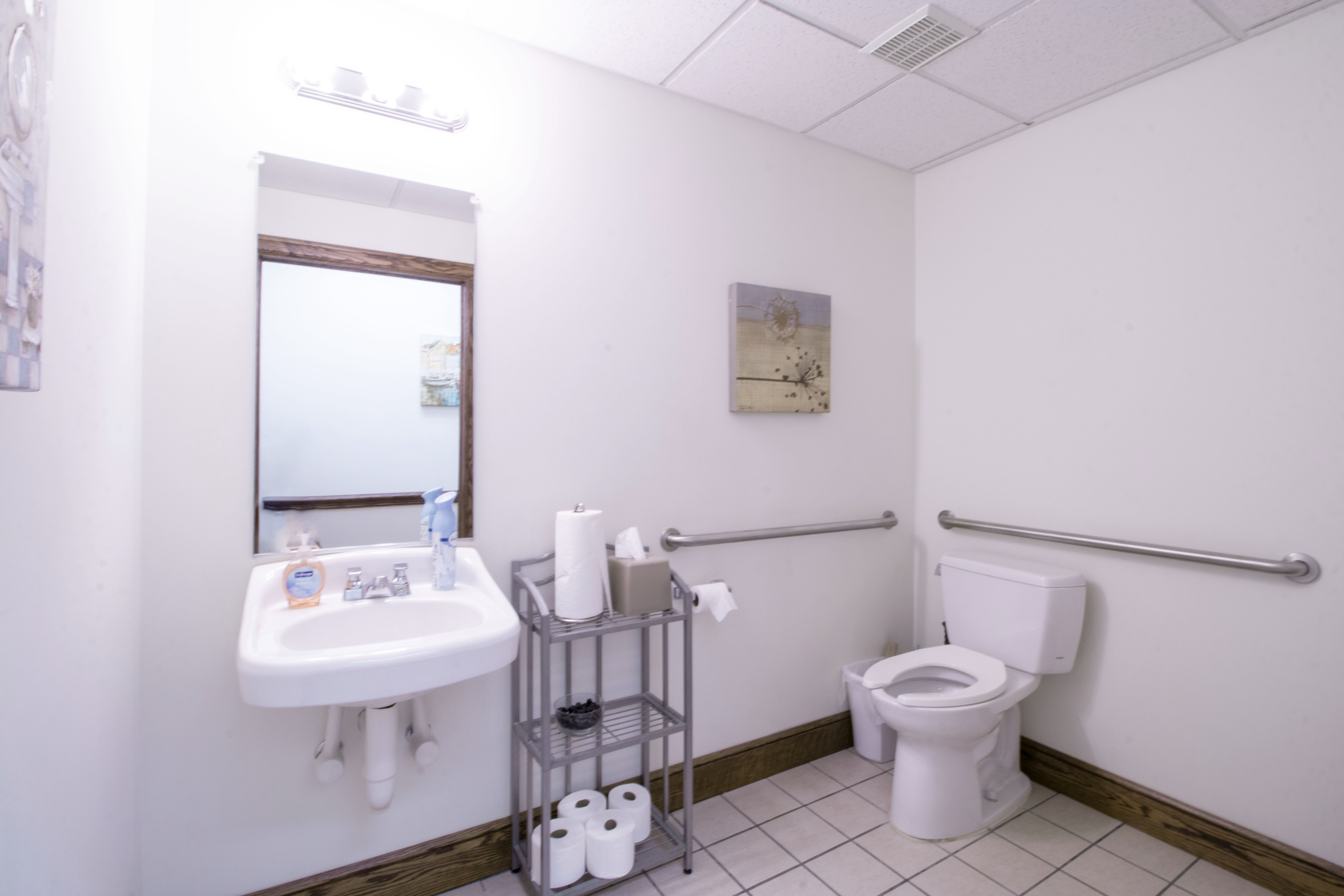 1,935 2,090 sqft Professional Office Space for Rent 19611967